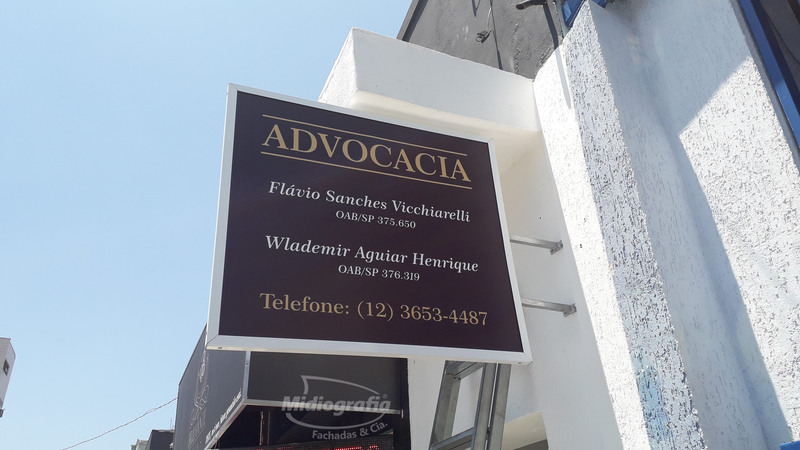 Placa bilateral em lona