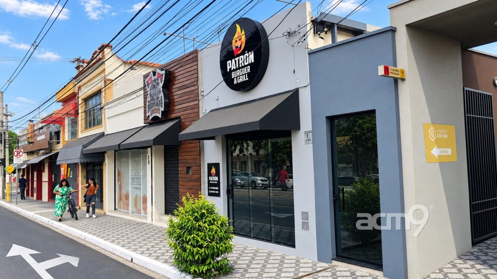 Luminoso em ACM — Patron Burguer