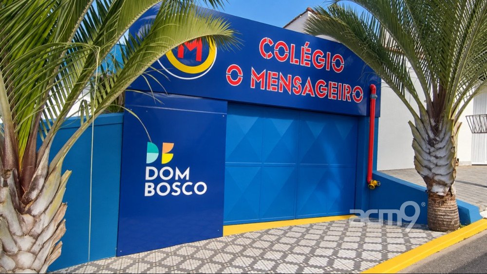 Fachada em ACM — Colégio O Mensageiro