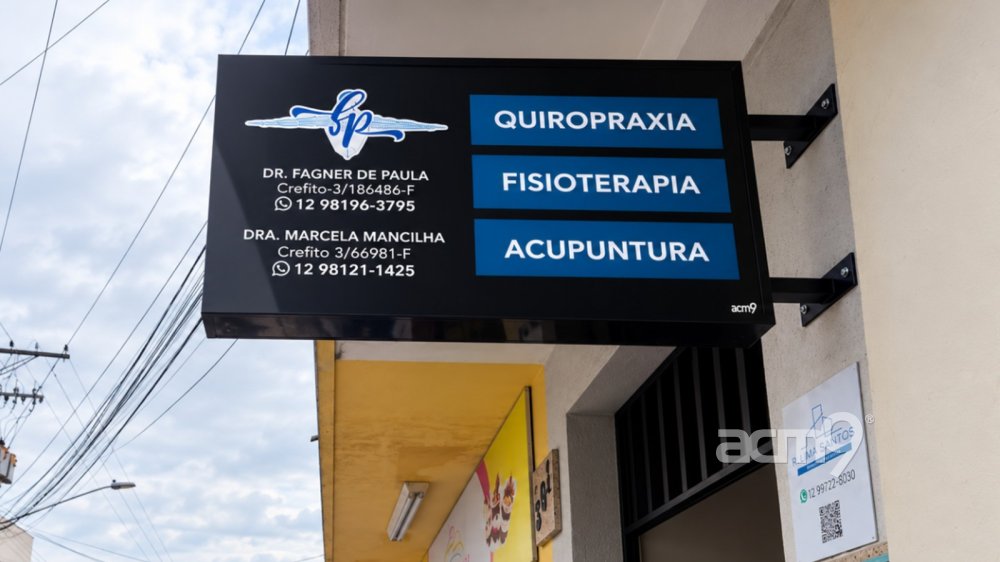 Placa bilateral em ACM